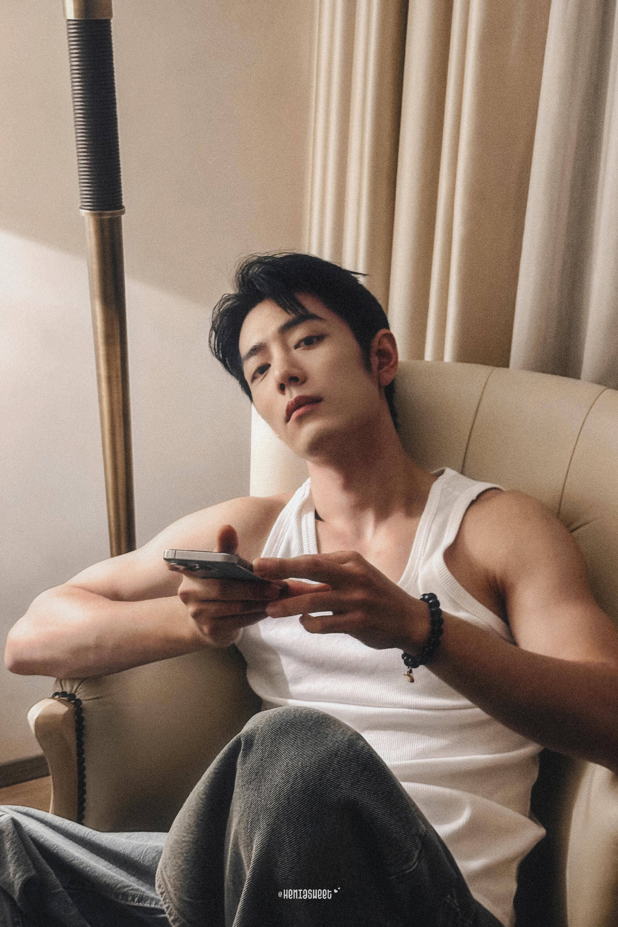 男演员的身材管理有多重要?看《藏海传》里33岁的肖战就知道了