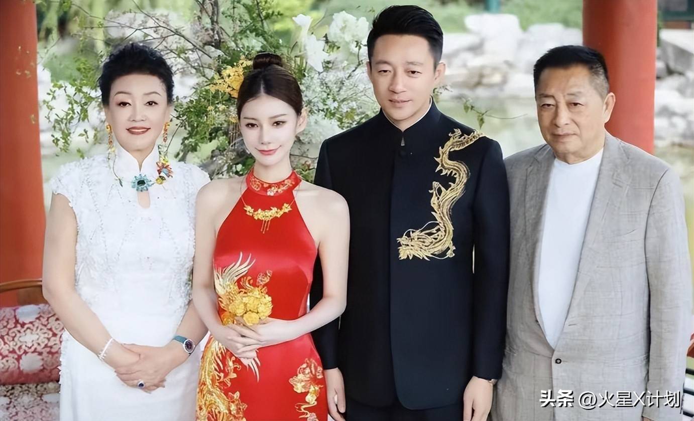 汪小菲晒大量婚礼幕后照,感谢筱梅适应北京,一家吃烤全羊好快乐