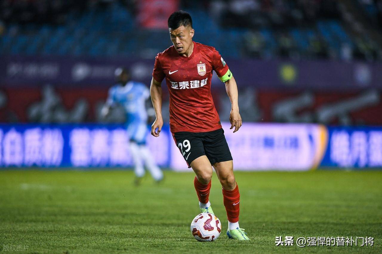 长春亚泰陷入保级危机，37岁谭龙独撑大梁
