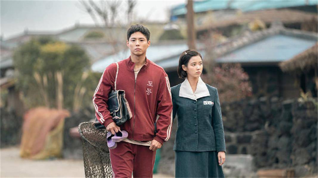 “苦尽柑来”变”苦尽寒来”?群演控诉:除了IU,我们连饭都吃不上! 插图3 “苦尽柑来”变”苦尽寒来”?群演控诉:除了IU,我们连饭都吃不上! 插图3