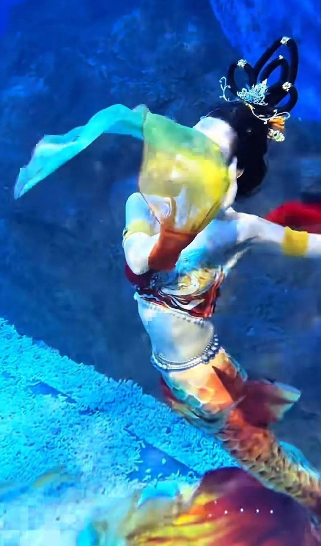 "美人鱼"女孩溺水进了icu,危险的青春饭