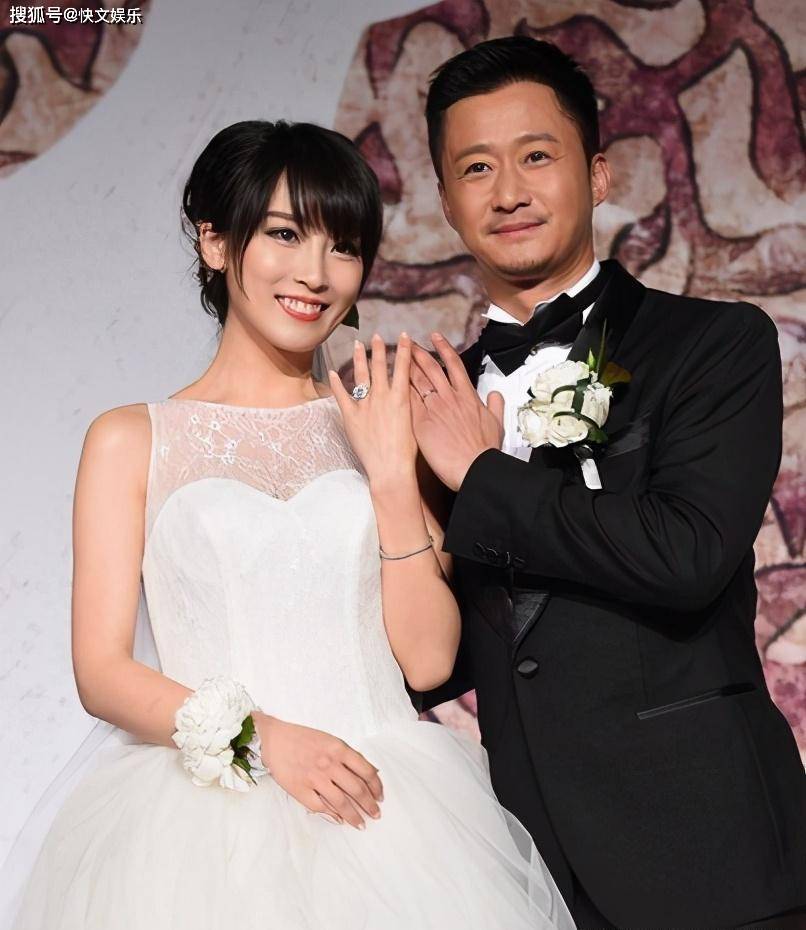 吴京发脾气后,发文再次向妻子谢楠求婚,夫妻综艺备受争议