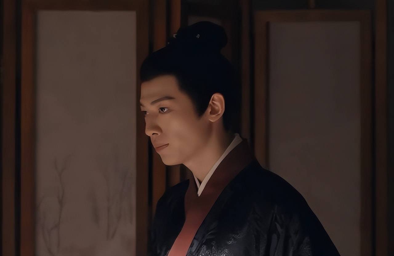 庫(kù)庫(kù)雷利亞社媒曬多張與家人合照：我愛(ài)我家??