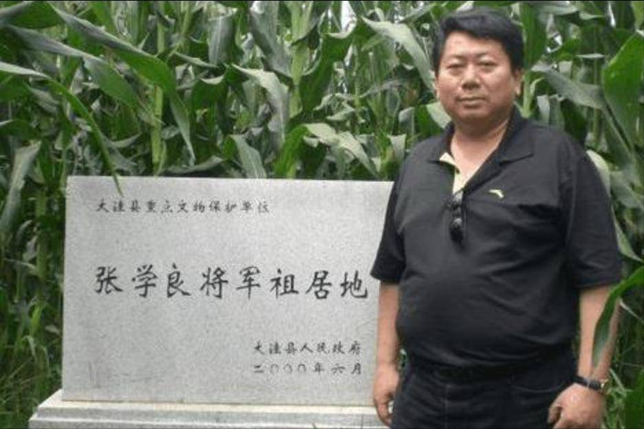 张闾实表示,张学良是自己的大伯,自己的父亲张学浚是张作霖的第二个