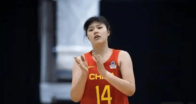 李月汝暂别国家队，专注WNBA成长，洛杉矶奥运期待王者归来