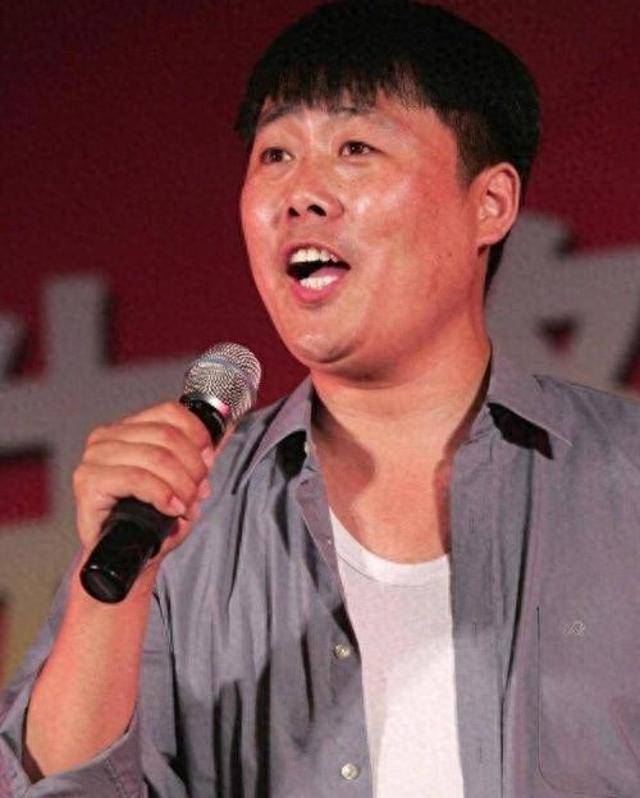 山东歌手刘大成:成名后承诺不抛弃糟糠之妻,如今他是否做到了?