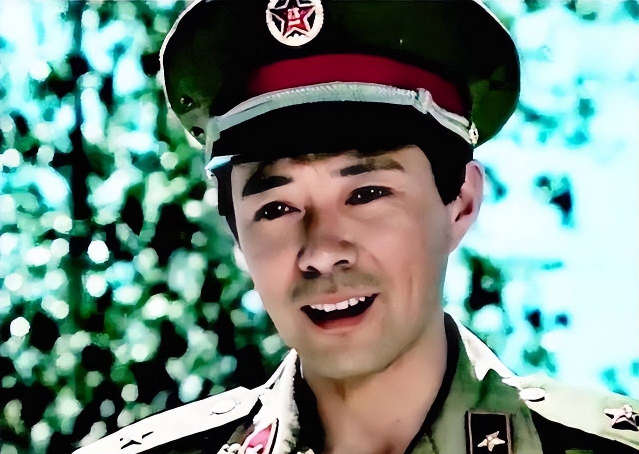 石小满,五岁拍电影,六十年代相当火童星,如今成坏蛋专业户