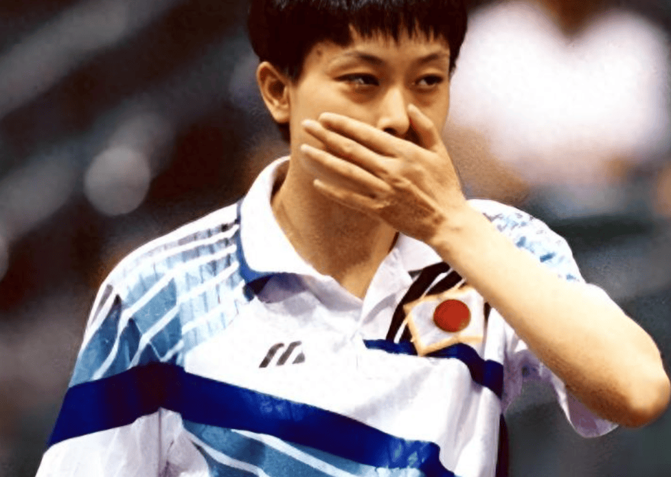 这位运动员便是何智丽,后改名小山智丽