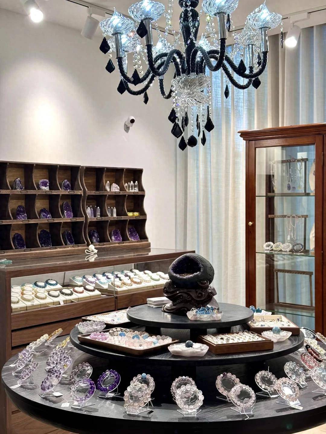 风水玄学跨境出海，第一批中国人TikTok卖水晶已经赚翻_搜狐网