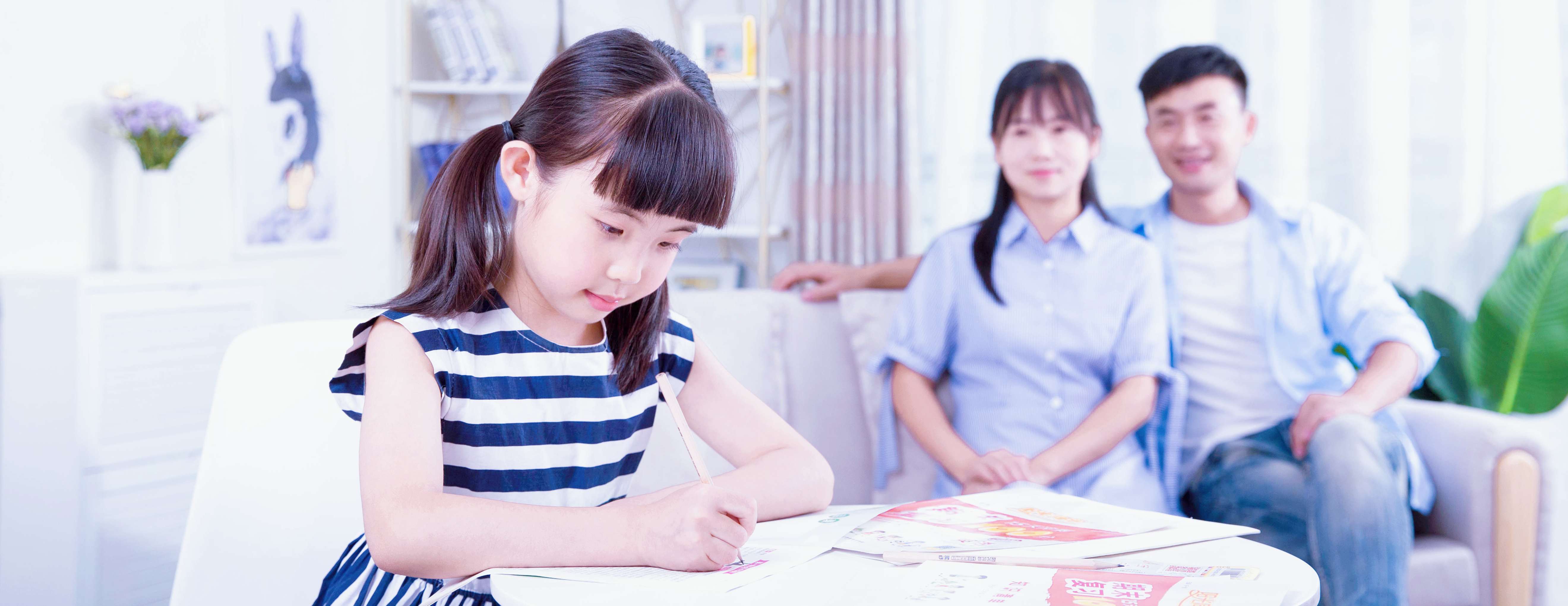 “妈妈，我想要十美元。”当孩子问我们这笔钱
