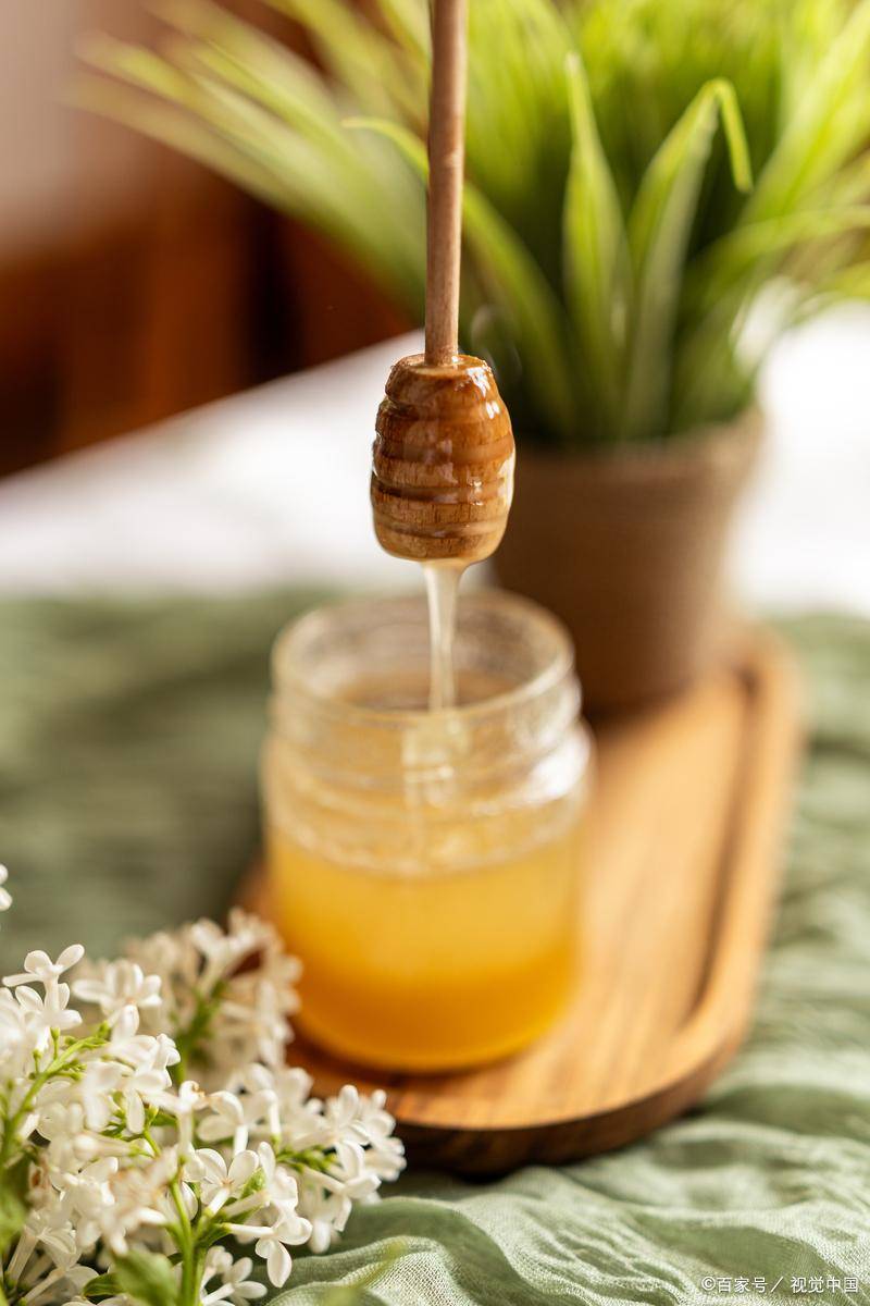 新鲜蜂蜜可以放冰箱吗冬天(新鲜蜂蜜可以直接吃吗) 新鲜蜂蜜可以放冰箱吗冬天(新鲜蜂蜜可以直接吃吗)