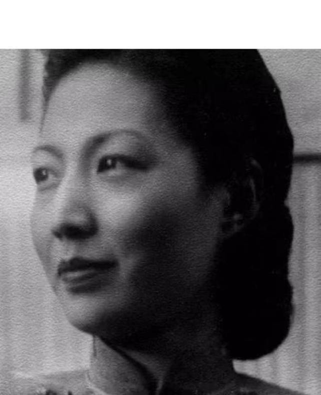 孟小冬病逝前倔强一幕:晚年喉管堵塞,疾病缠身,拒绝去医院治疗