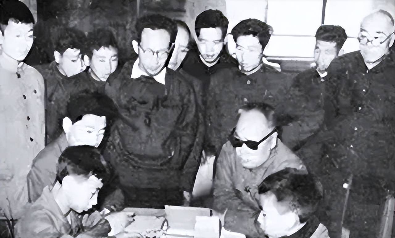 陈毅之子陈丹淮:老师问其父亲是干什么工作的?陈:他是个处长