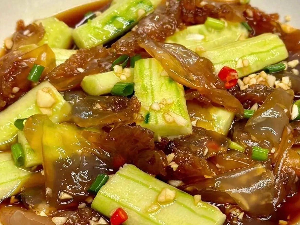 海蜇浑身是宝，营养价值超高！凉拌海蜇做法