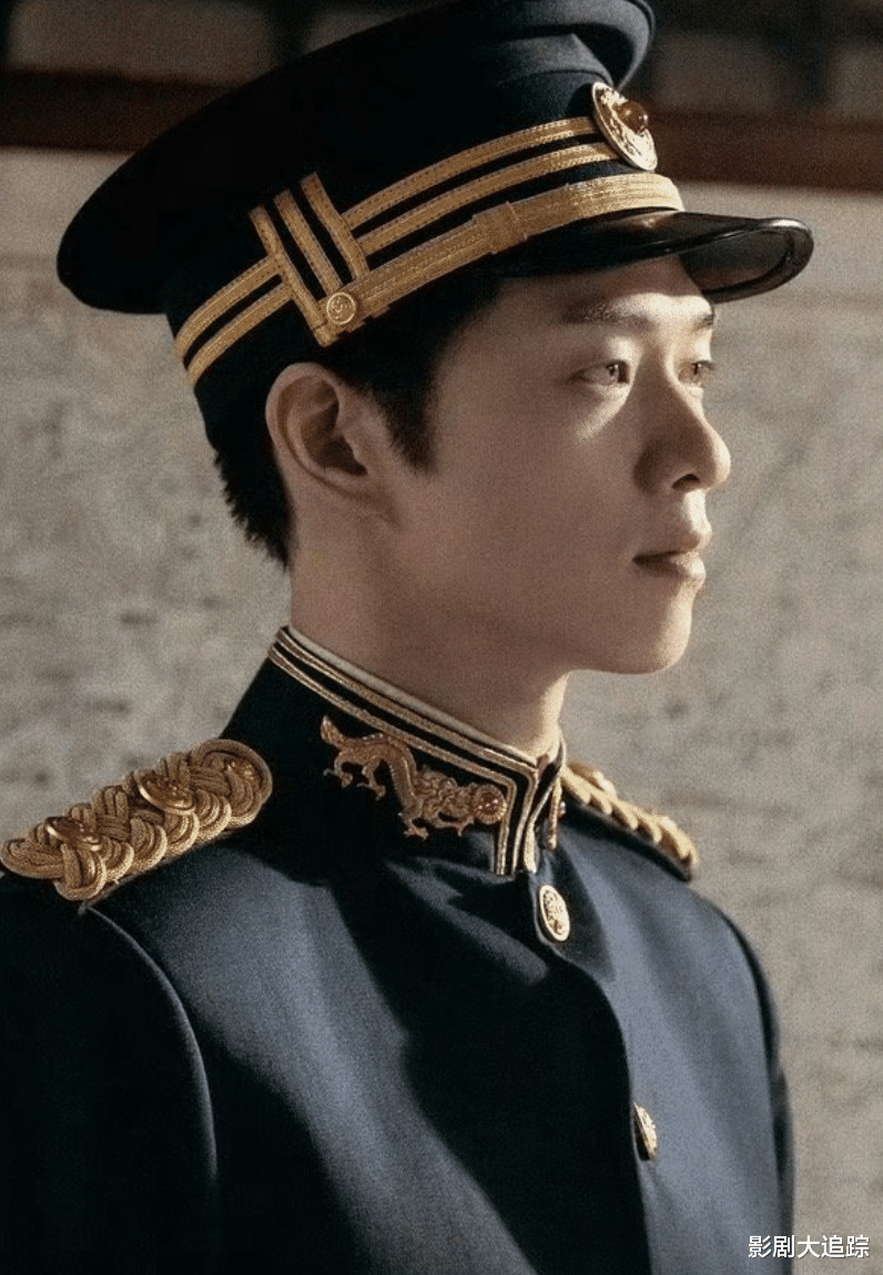 《老九门2》开机掀起军装热潮,细数那些穿军装惊艳的男明星