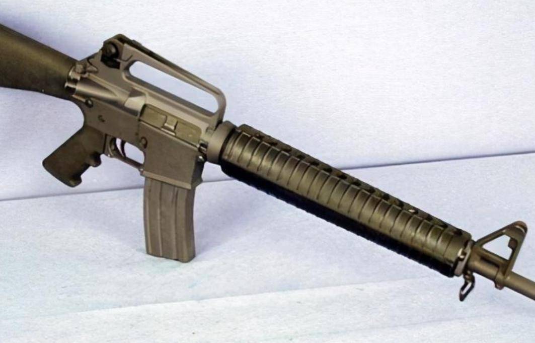 随着这一新型武器的投入使用,中国军队的步枪装备进入了一个崭新的