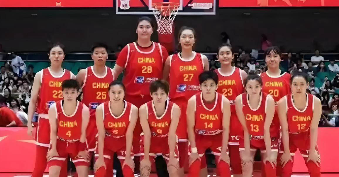 李梦落选中国女篮集训名单，队友武桐桐公开支持，未来真相待揭晓