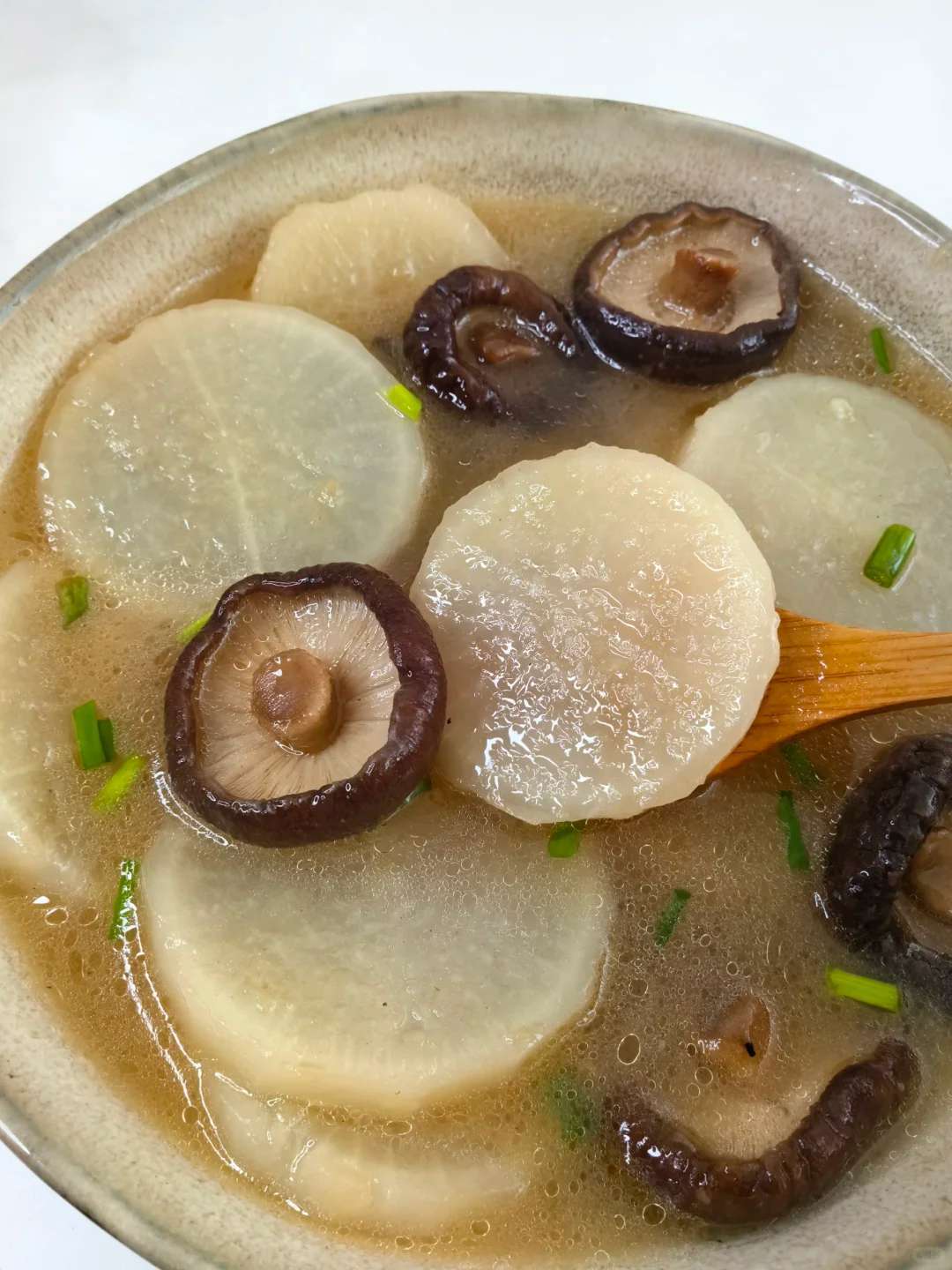 菜市场惊现神奇萝卜！生吃似水果，熟吃如海