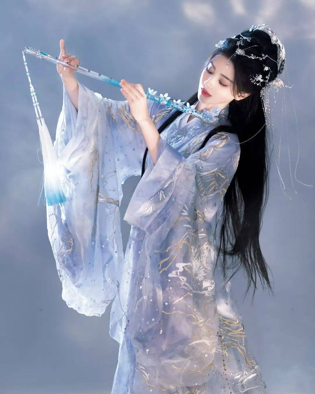 王鹤润误入眉眼可叹惊鸿