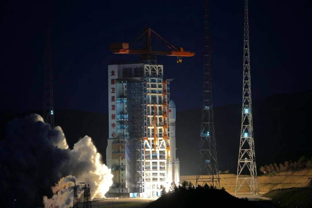 迈硕星载跟踪、星敏相机模块护航卫星互联网星座