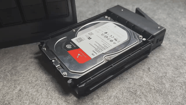 千元NAS谁当家？绿联DXP4800入门进阶两不误