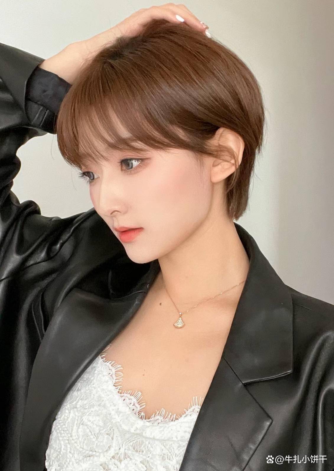 事实证明这才是最适合40岁女人的发型齐耳短发时尚又显年轻