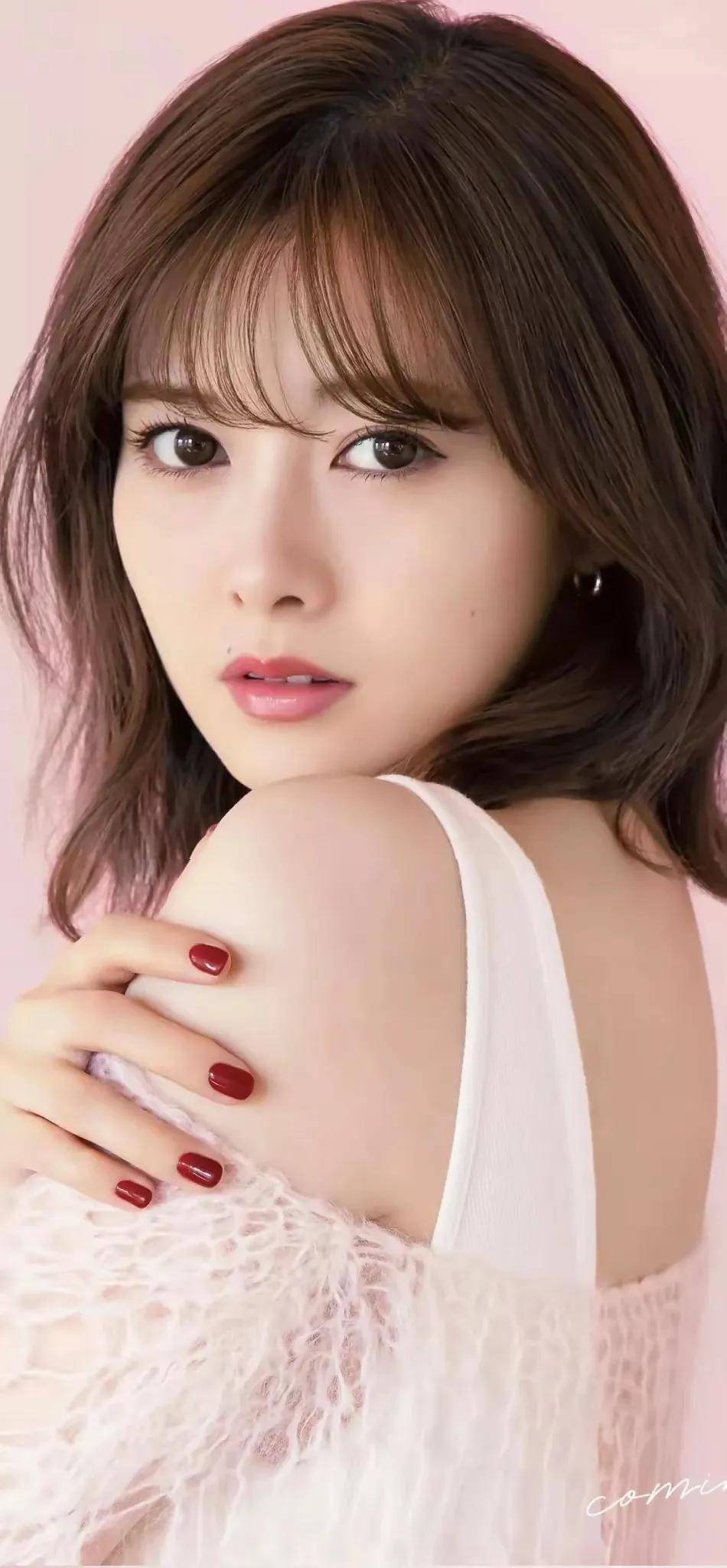 日本女演员白石麻衣