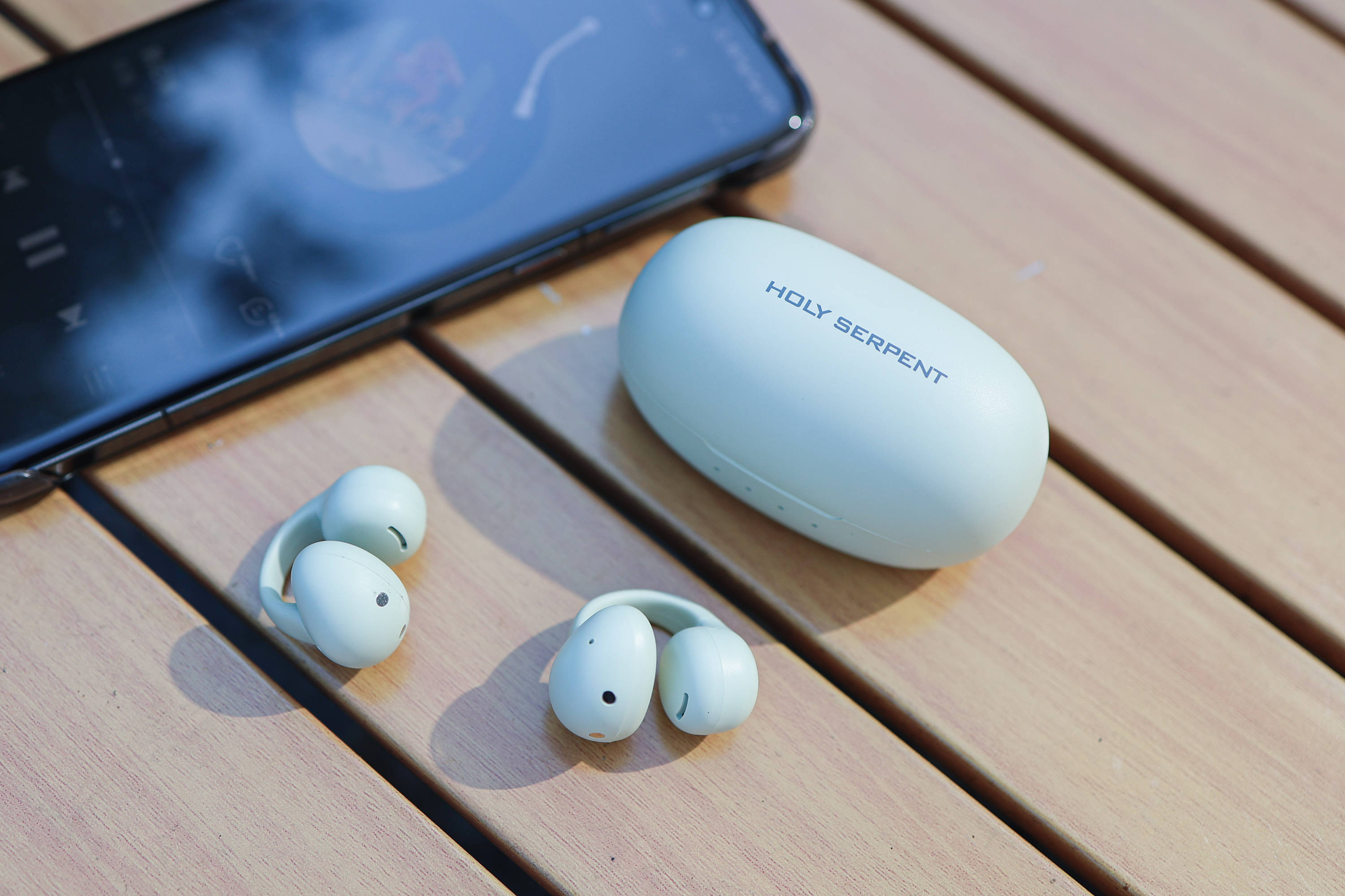 蛇圣陨石c2蓝牙耳机评测,美学设计与现代音质的完美融合