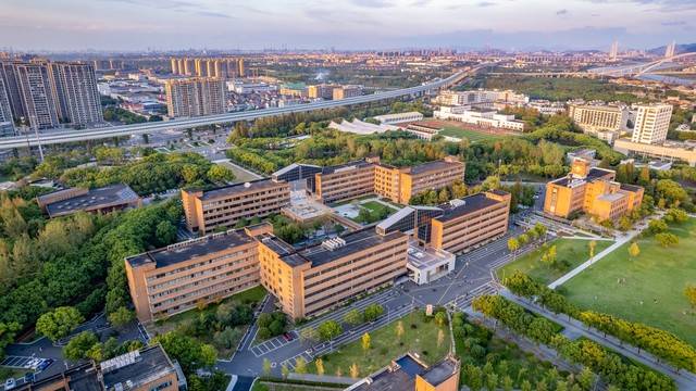 陕西高校排名2025_长安大学排名_西安交通大学全国排名