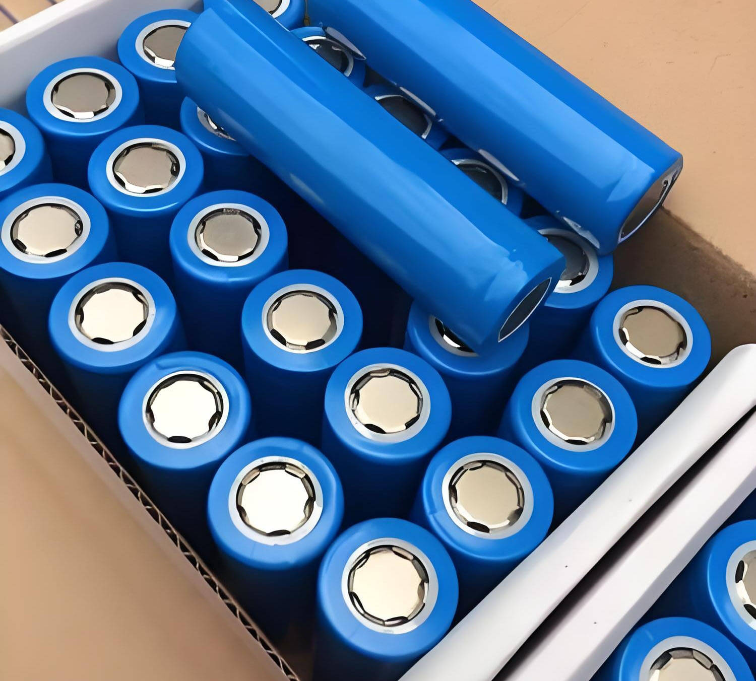 充电宝哪个牌子好用性价比又高？7款质量靠谱充电宝推荐