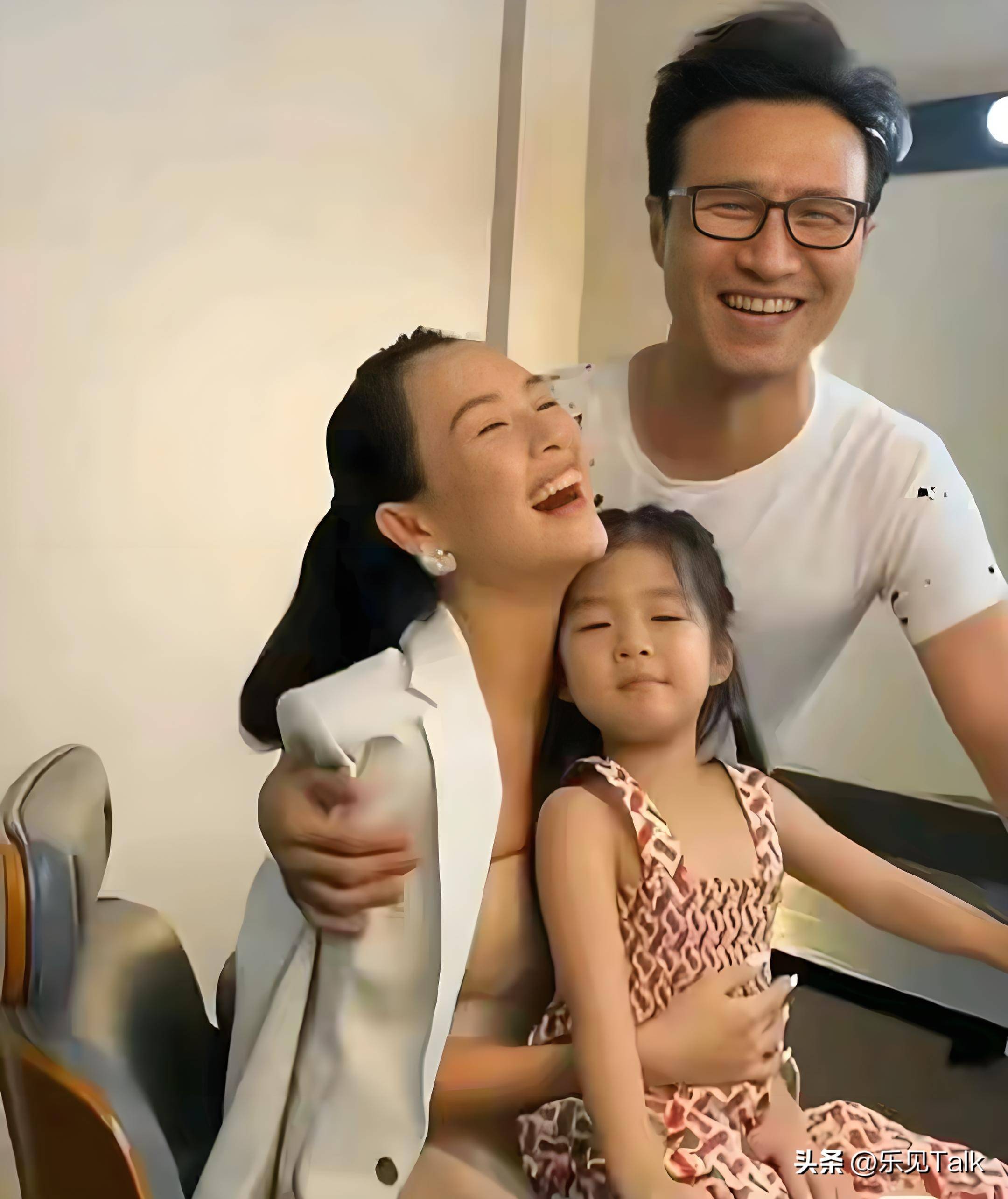 可能很多人不知道汪峰其实不只有醒醒和小苹果两个女儿他和前妻