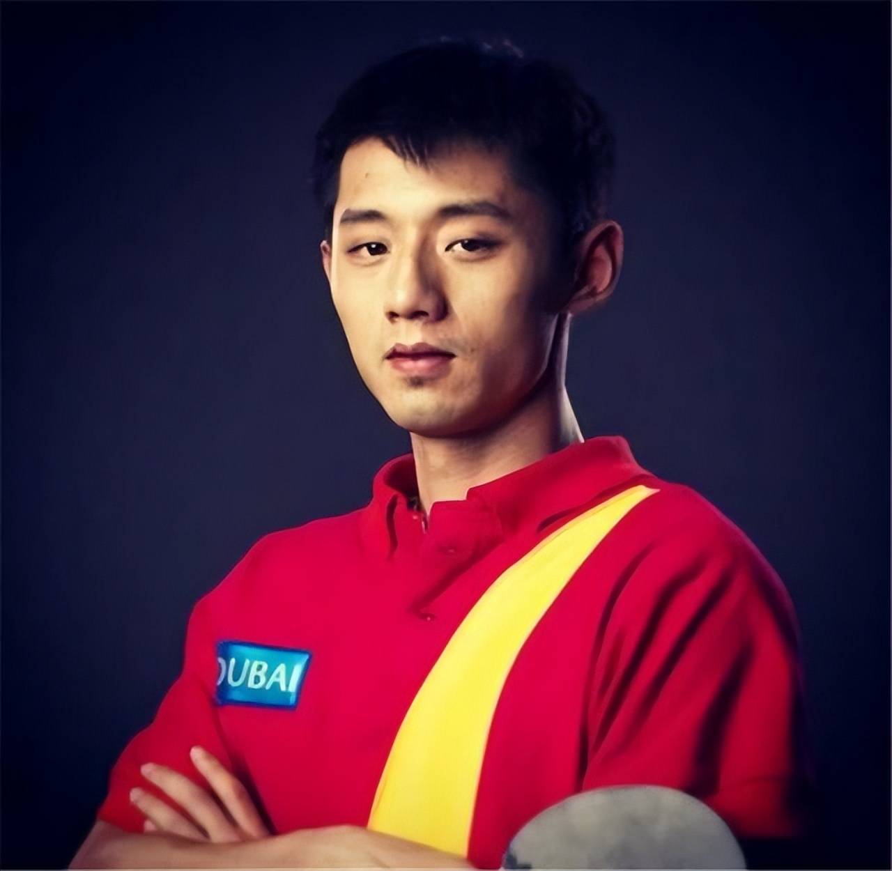 张继科教外国人打球惹争议,顶级教练坐镇帮忙,网友:别泄露机密