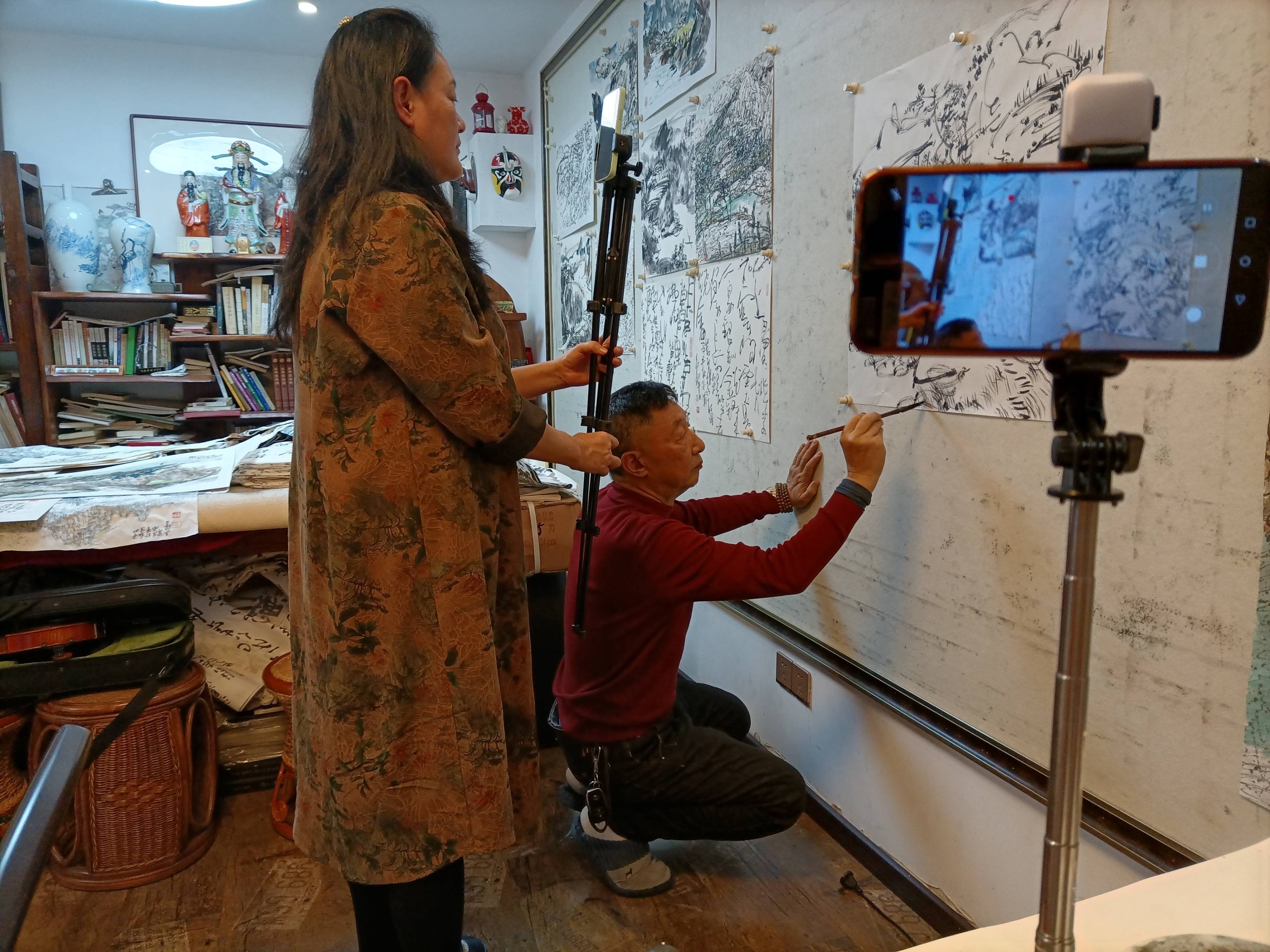 线下在英国牛津cornerston美术馆;牛津大学阿什莫林考古艺术博物馆