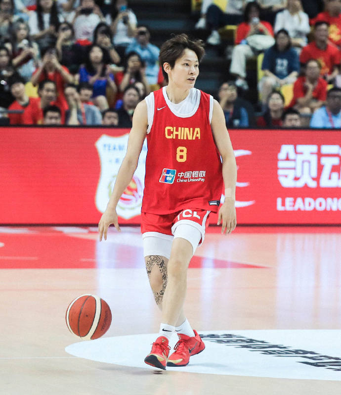 中国女篮亚洲杯首战印尼：宫鲁鸣战术布局与未来展望