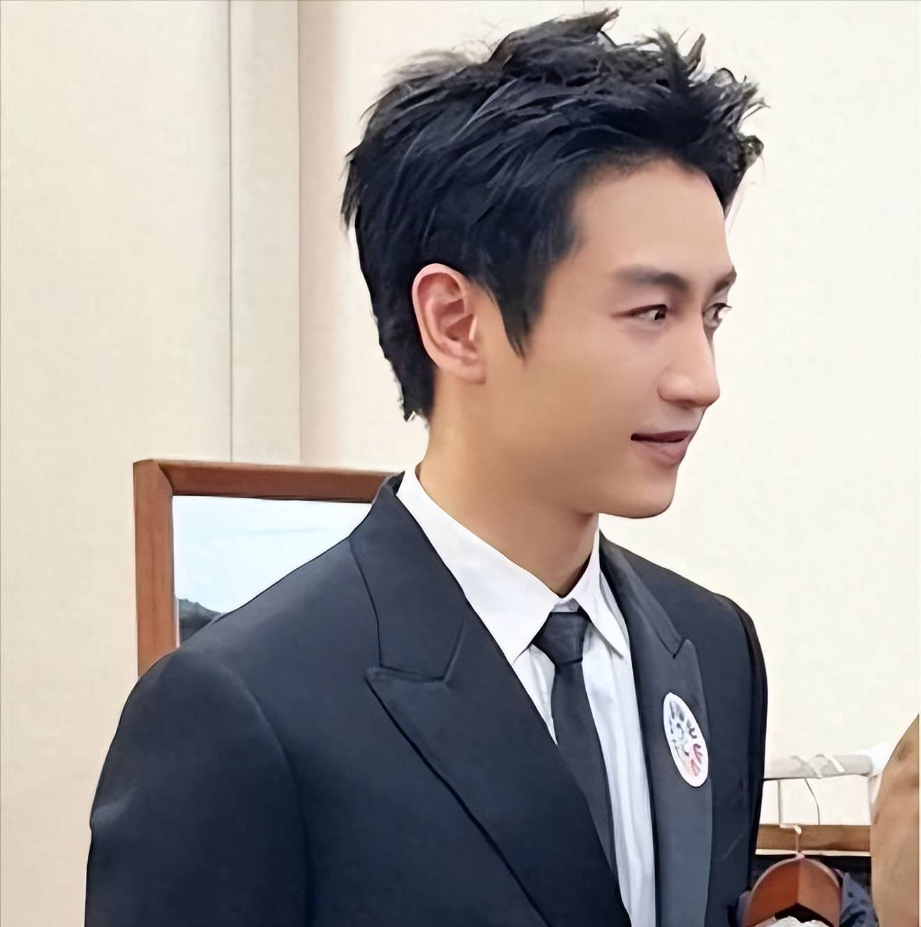 37岁陈晓面相变了,事实证明,离婚前孙俪的忠告,"拉"了他一把