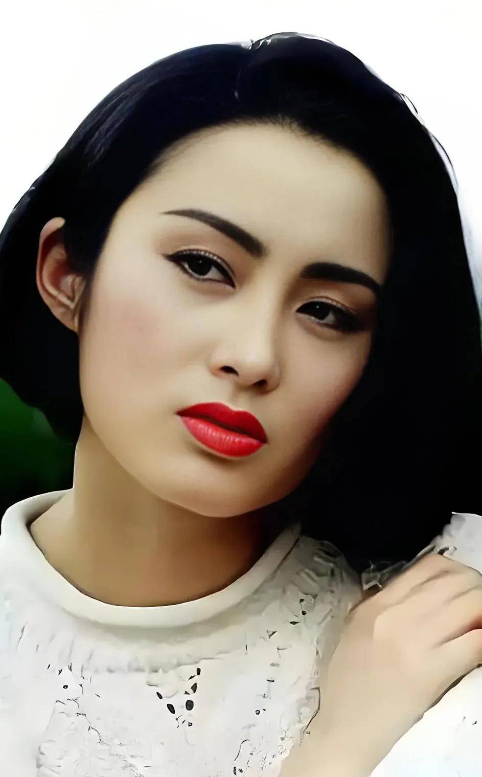 90年代香港美人,惊艳了时光,谁是你心中的女神?