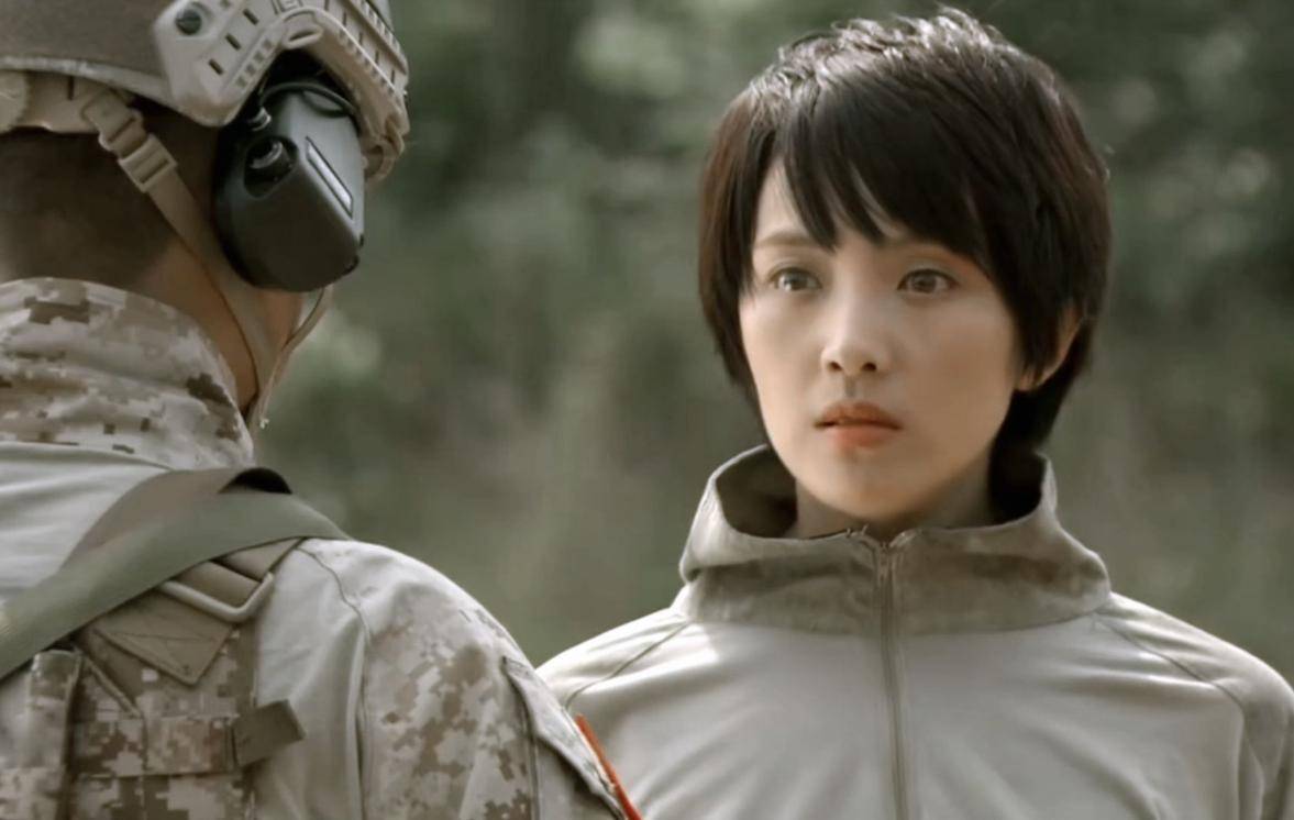 戏里父女身份, 戏外夫妻关系公开孩子八岁