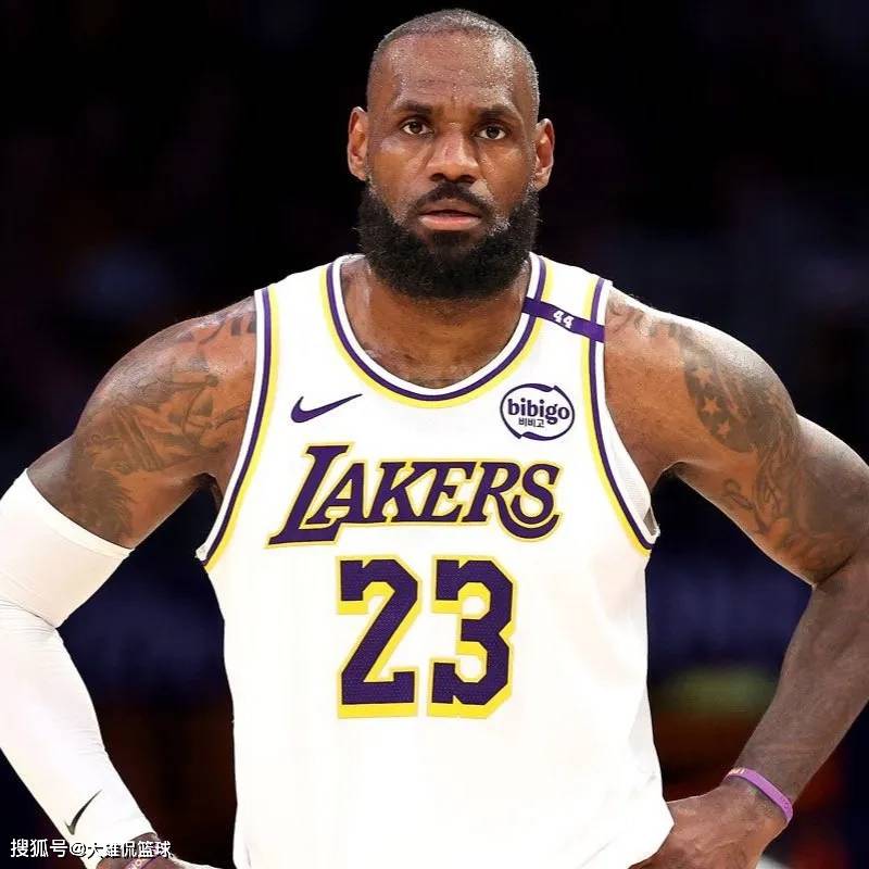 NBA内部人士称，詹姆斯将离开湖人，是认为湖人多次不尊重他