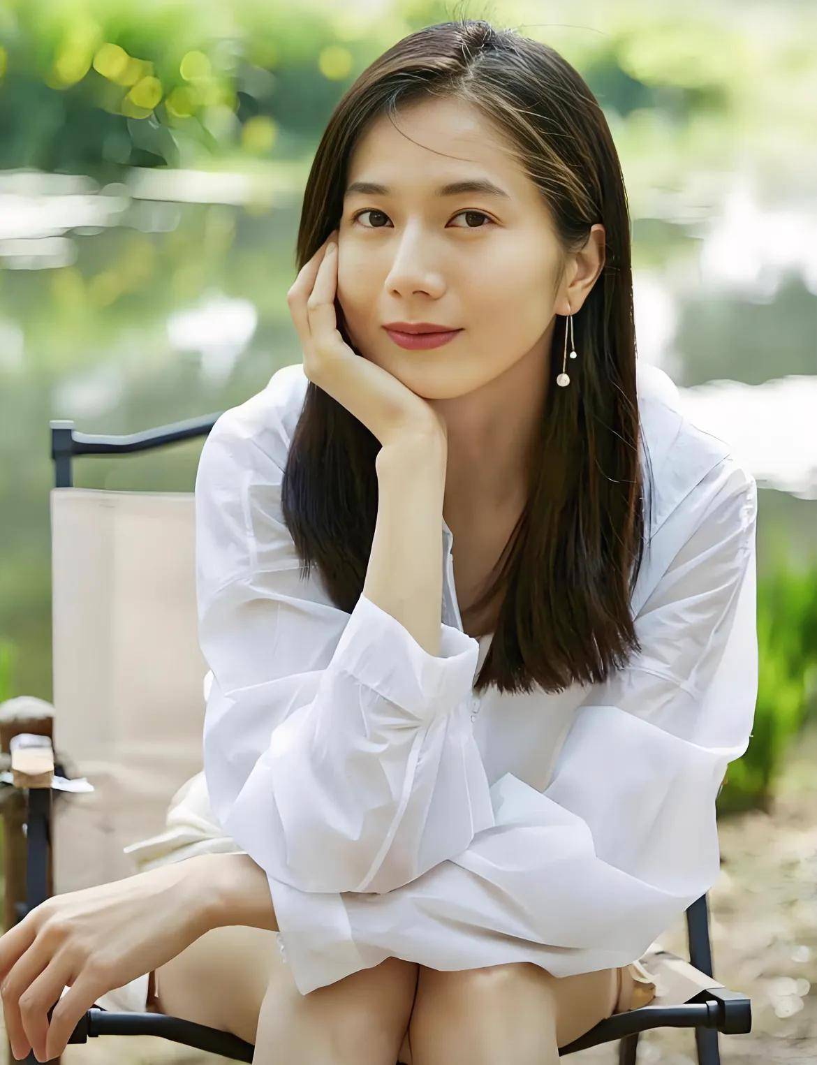 18位来自四川的女艺人,气质各有不同,你最欣赏哪一位?