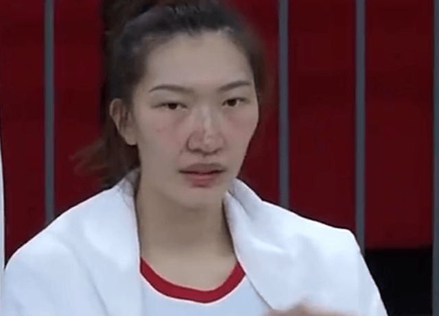 中国女篮亚洲杯首战告捷，张子宇未来可期