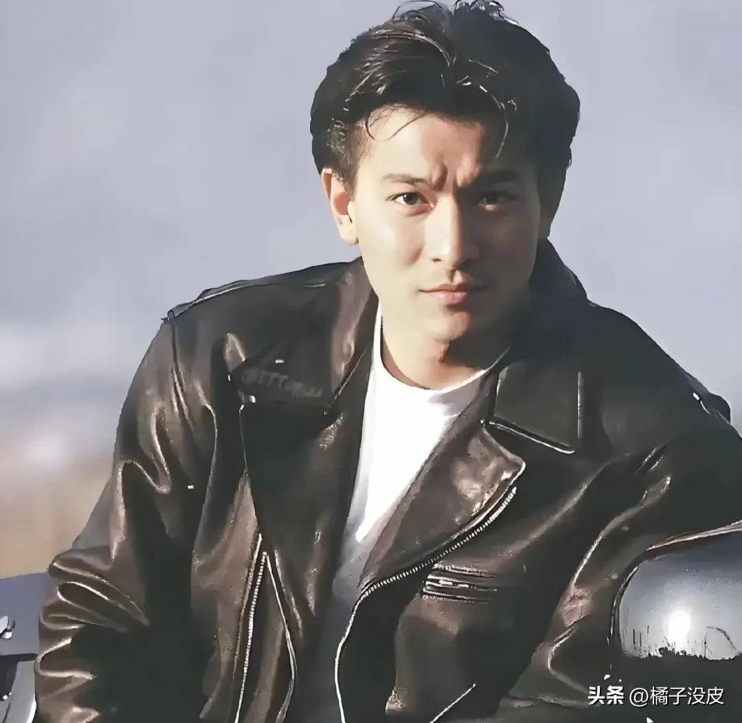 男神刘德华断崖式衰老,满头白发,一脸皱纹,令人唏嘘