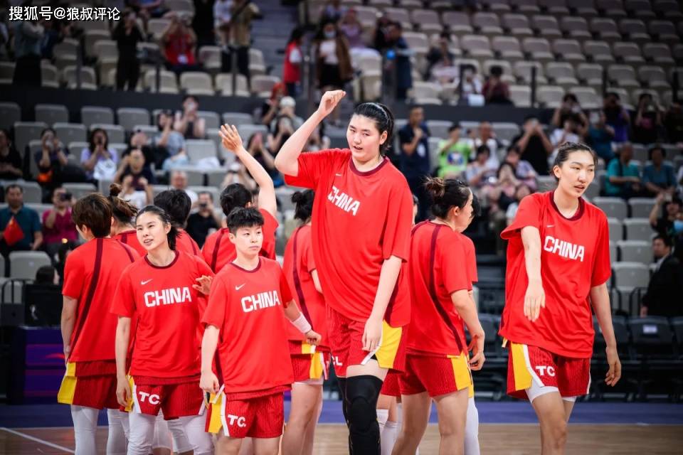 女篮亚洲杯精彩战报：中国队豪取三连胜，澳大利亚强势逆转