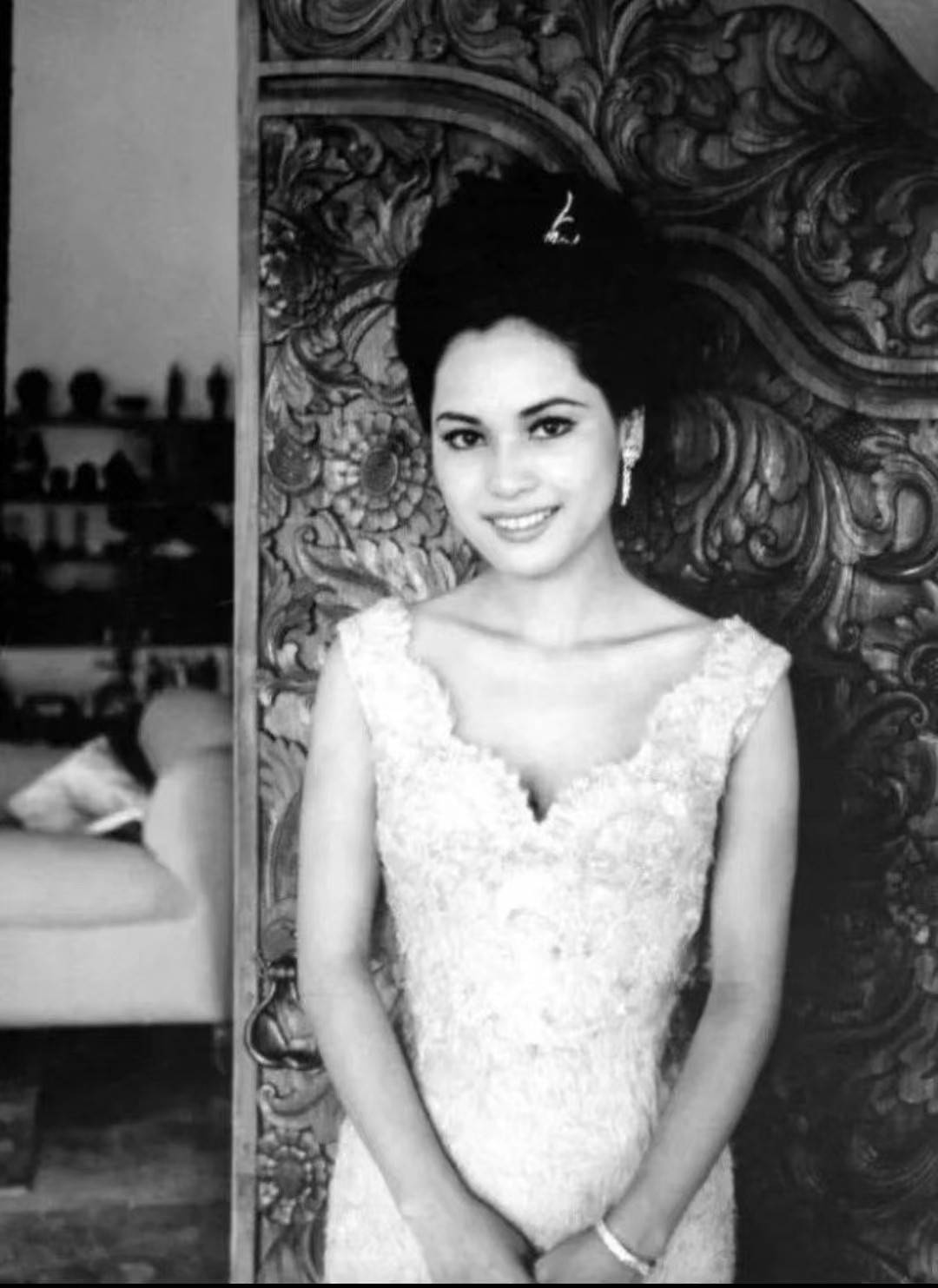 印尼总统苏加诺:58岁看上19岁日本姑娘,顺手娶回了家