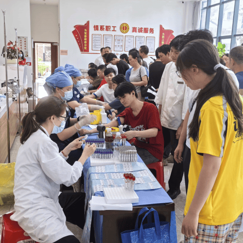 广东省工人医院赴韶关新丰山区为一线工人免费体检(图8)