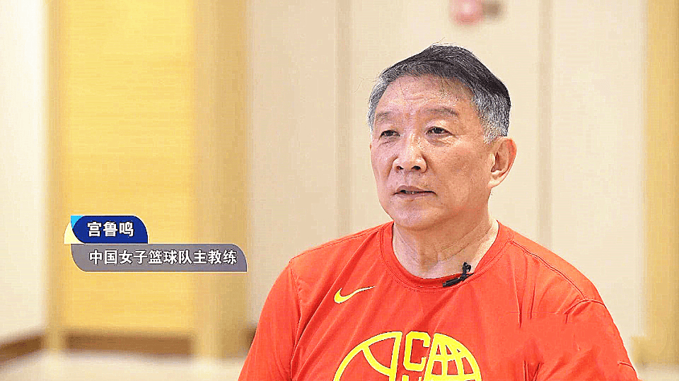 中国女篮亚洲杯季军战大胜韩国，宫鲁鸣战术引争议，王思雨表现抢眼