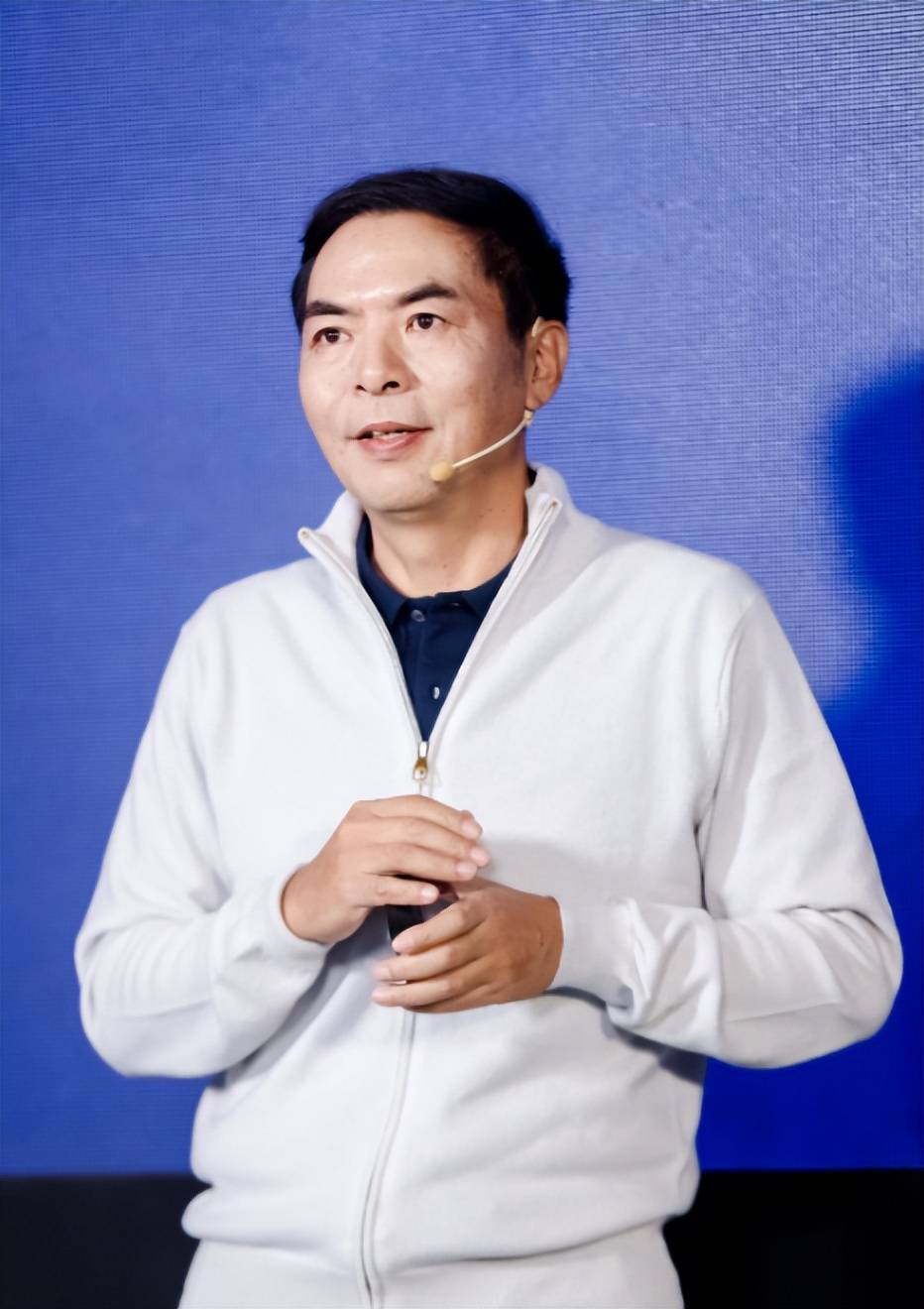 微信之父张小龙：天才、疯子、偏执狂，一手打造万亿级社交帝国！