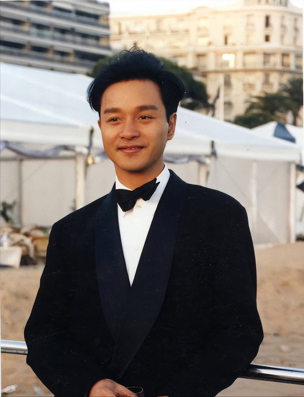 张国荣跳楼内幕曝光,王晶揭秘被内地大佬牵连,绝笔流出果然有情况