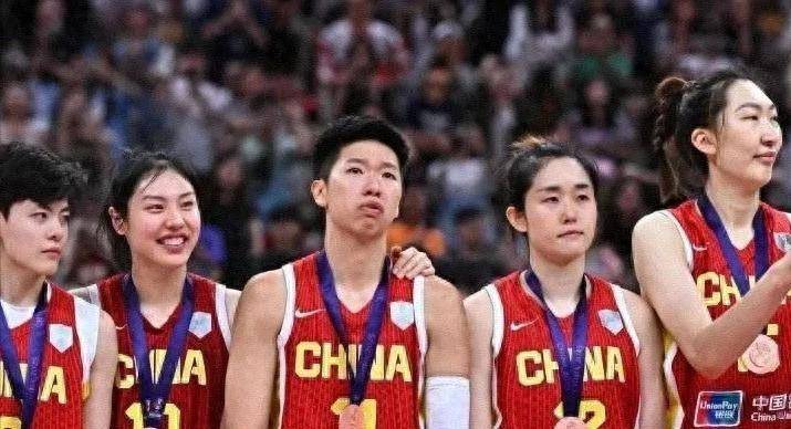 女篮亚洲杯后核心阵容分析：李梦回归，五大主力展望未来