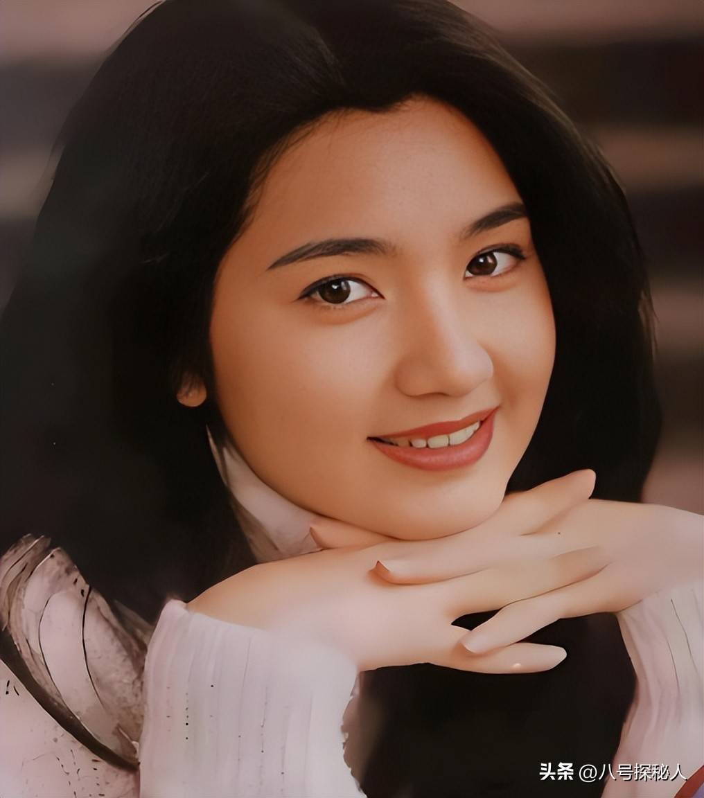 "美丽蠢女人"洪欣:被李嘉欣痛骂,怀孕遭抛弃,嫁人后如今怎样