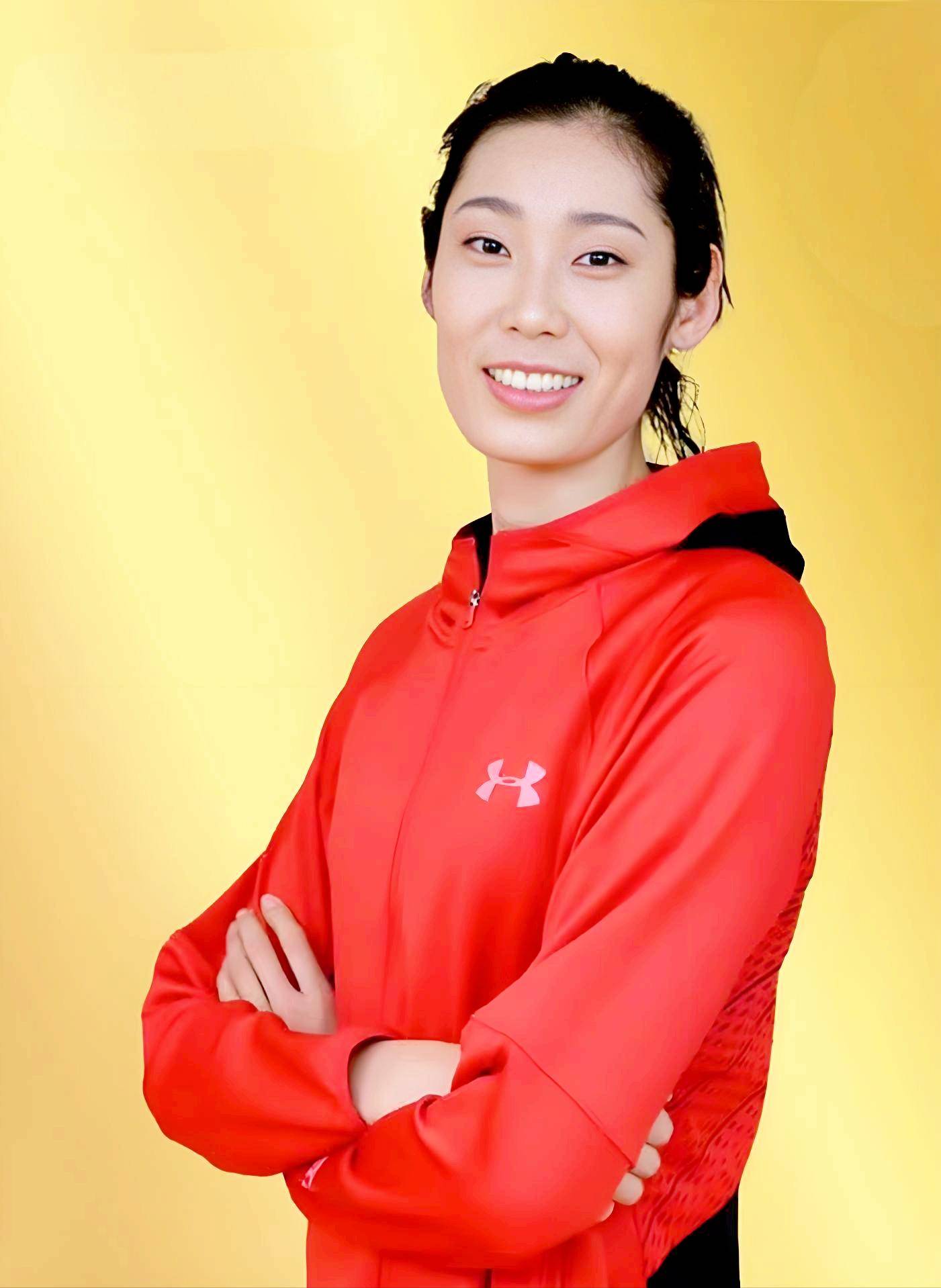 "三高球星"朱婷回郑州!她将与妹妹参加全运会,31岁婚恋困难